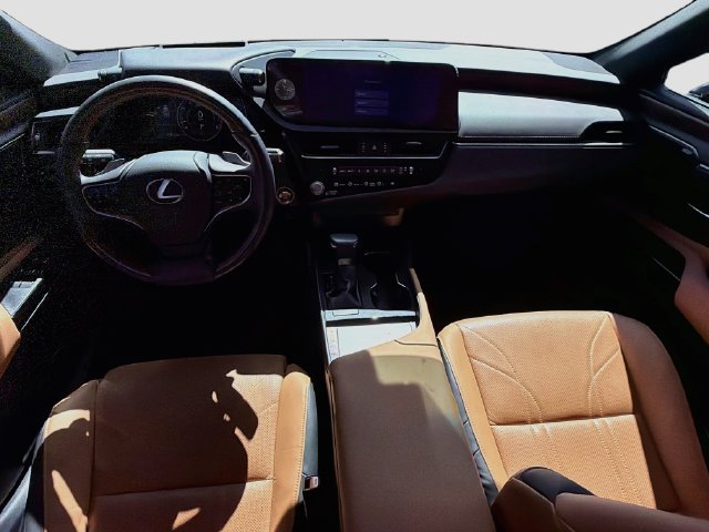 Used 2024 Lexus ES 350 Ultra Luxury w/ Accessory Package (Z2) FWD image 16