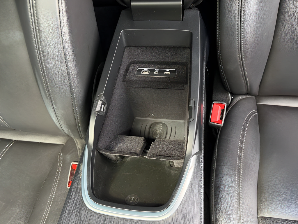 Used 2022 Alfa Romeo Stelvio Sprint RWD image 45
