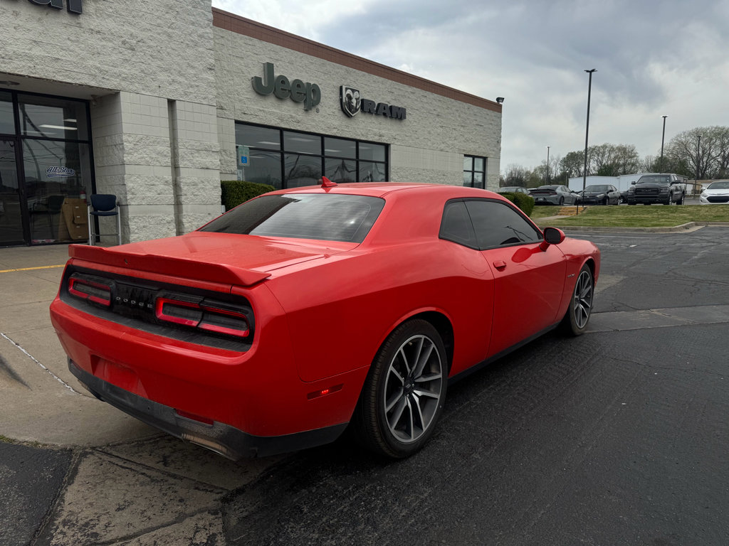 Used 2022 Dodge Challenger R/T w/ Plus Package image 2
