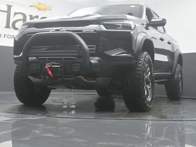 New 2026 Chevrolet Colorado ZR2 w/ Off-Road Front Bumper Package AWD/4WD image 4