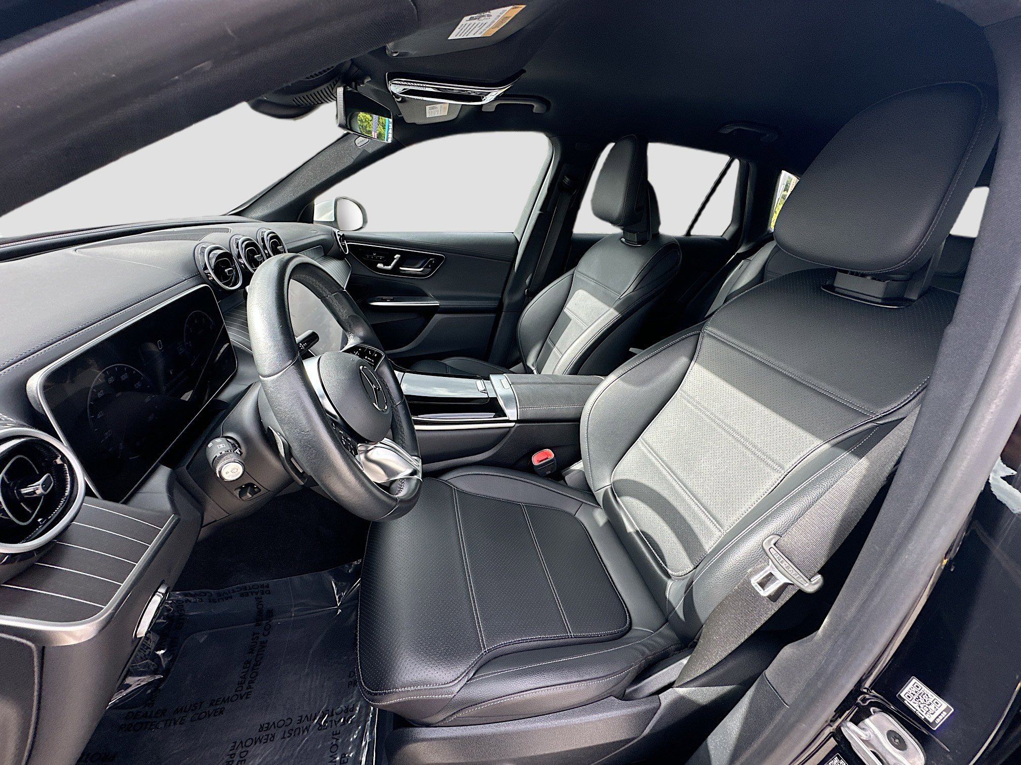 Used 2024 Mercedes-Benz GLC 300 image 18