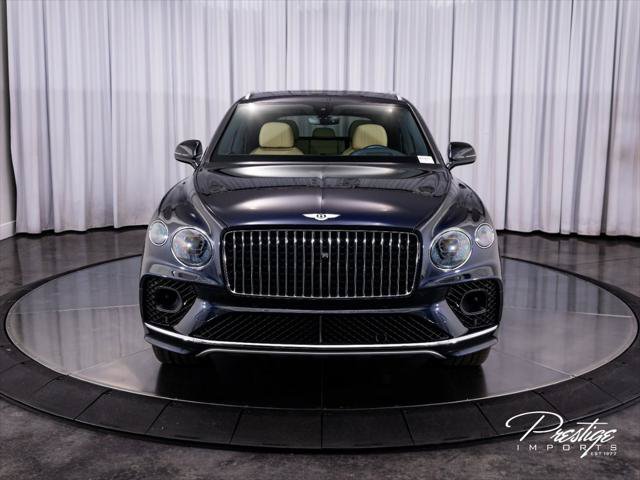 Used 2023 Bentley Bentayga Extended Wheelbase AWD/4WD image 3