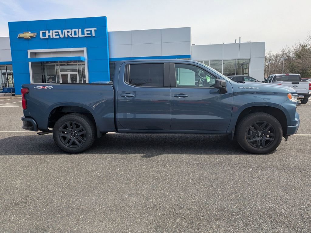 Used 2024 Chevrolet Silverado 1500 RST image 4