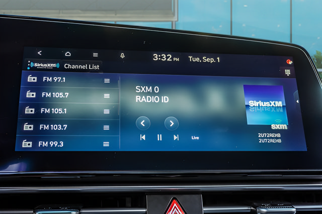Used 2024 Hyundai Elantra Blue FWD image 26