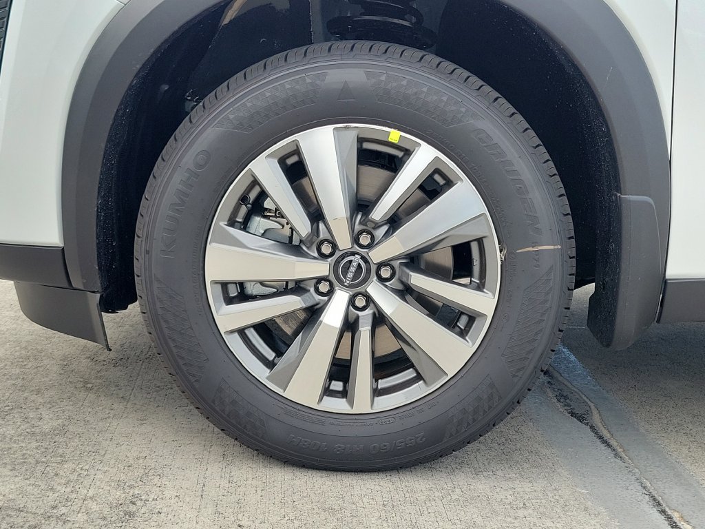 New 2026 Nissan Pathfinder SL FWD image 4