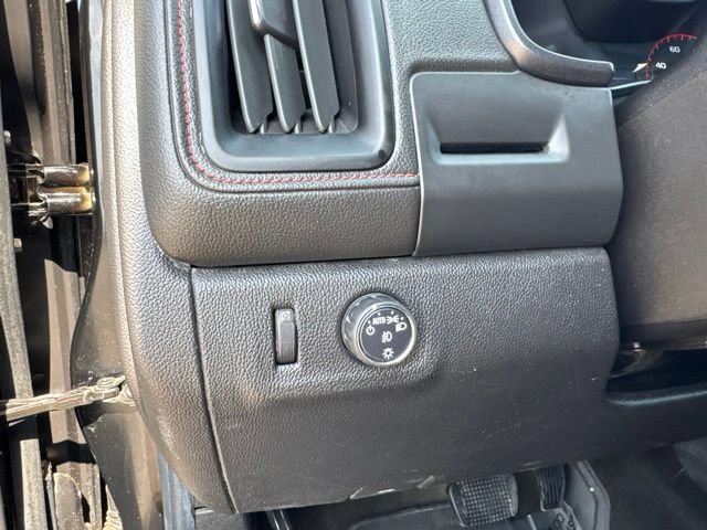 Used 2015 GMC Canyon SLE w/ All-Terrain Package RWD image 20