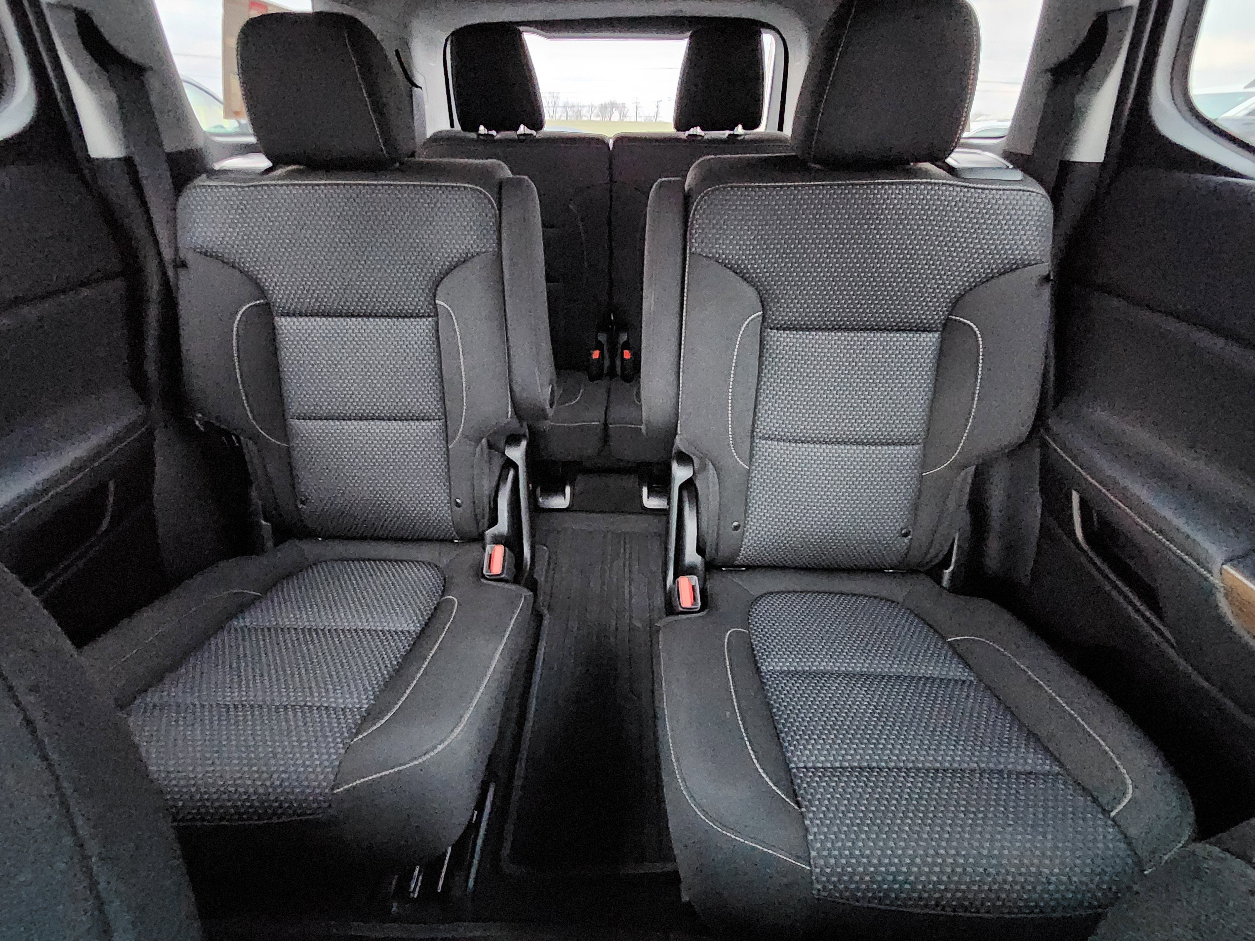 Used 2023 GMC Acadia SLE w/ LPO, Floor Liner Package image 8