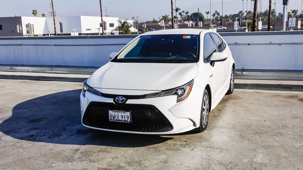 Used 2021 Toyota Corolla LE w/ Carpet Mat Package (TMS) FWD image 4