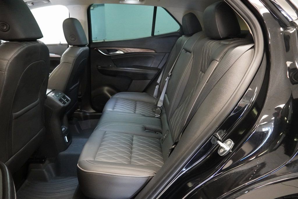Used 2023 Buick Envision Avenir AWD/4WD image 28