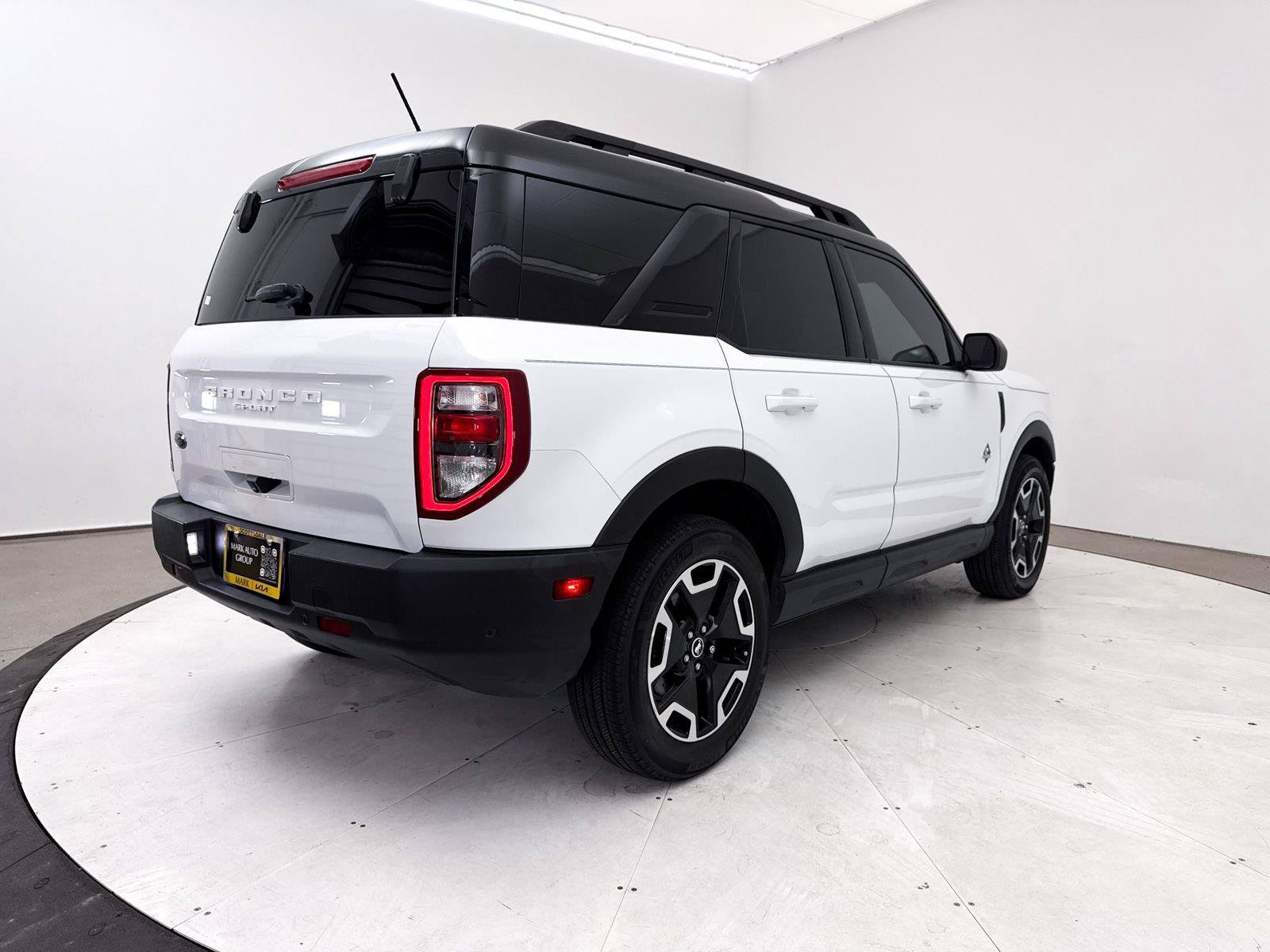 Used 2022 Ford Bronco Sport Outer Banks AWD/4WD image 17