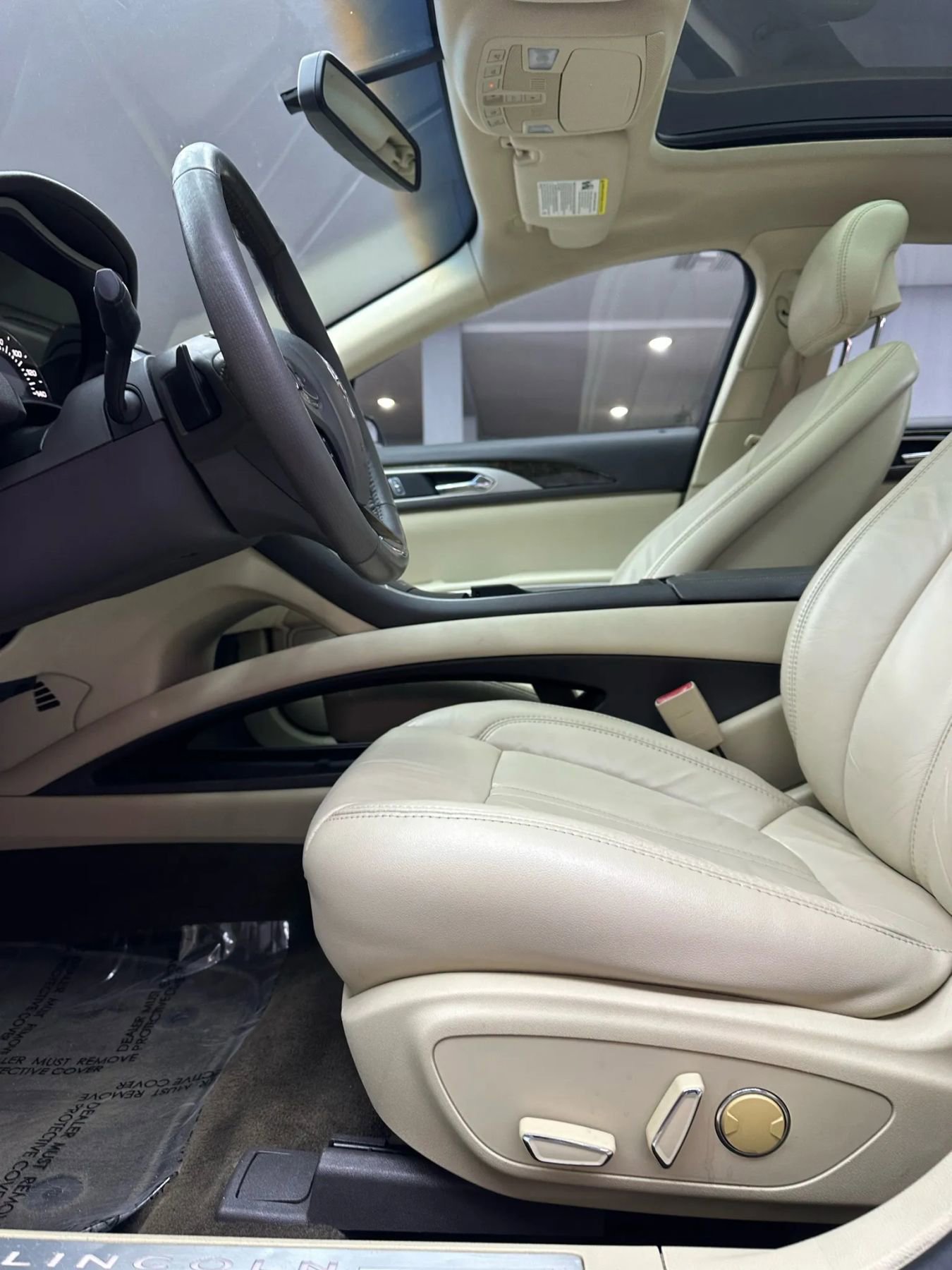 Used 2014 Lincoln MKZ w/ Equipment Group 101A Select image 11