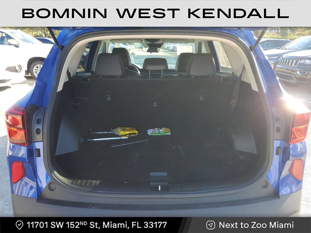 Used 2023 Kia Seltos EX image 12