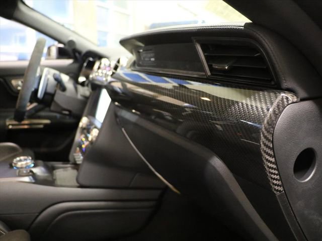 Used 2022 Ford Mustang Shelby GT500 w/ Carbon Fiber Track Pack image 11