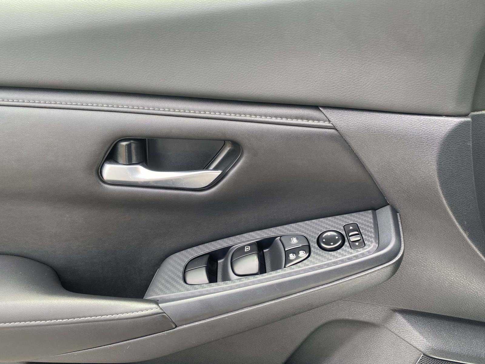 Used 2023 Nissan Sentra SV FWD image 16