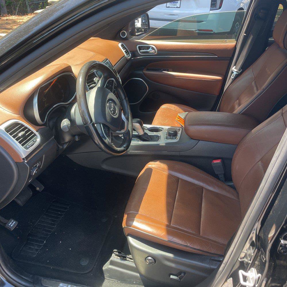 Used 2020 Jeep Grand Cherokee Summit AWD/4WD image 11