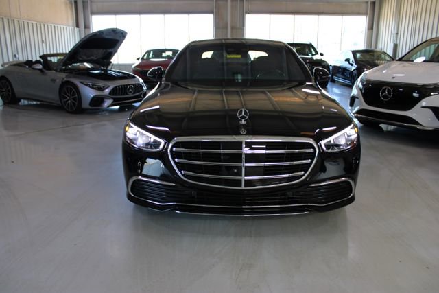 Used 2024 Mercedes-Benz S 580e 4MATIC Sedan image 40