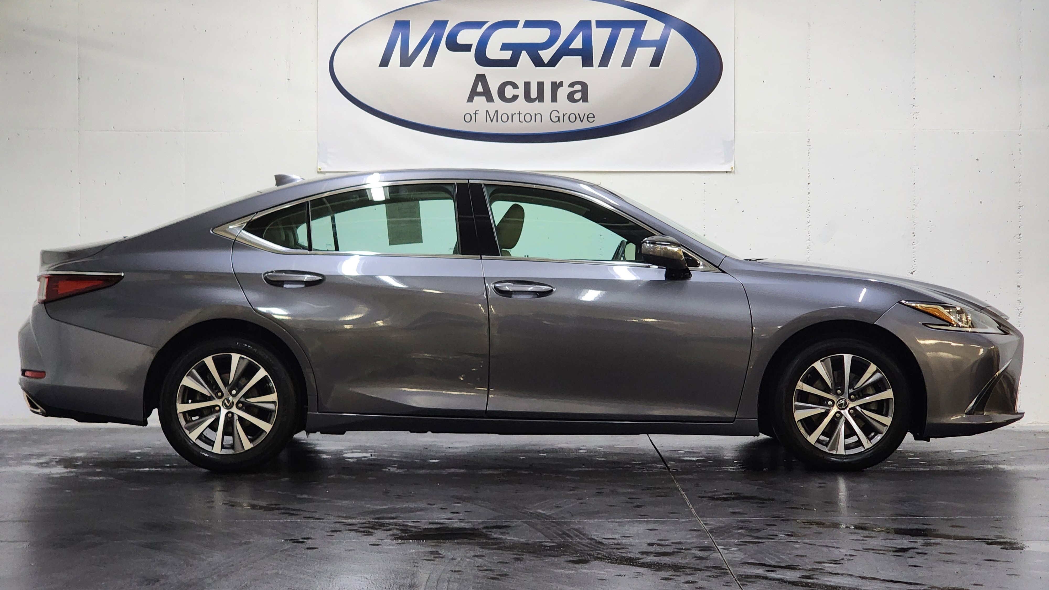 Used 2019 Lexus ES 350 w/ Accessory Package 2 image 3