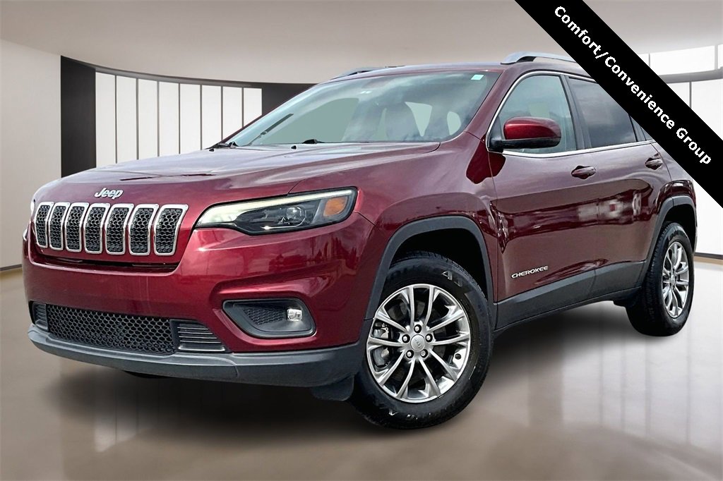 Used 2020 Jeep Cherokee Latitude Plus w/ Comfort/Convenience Group