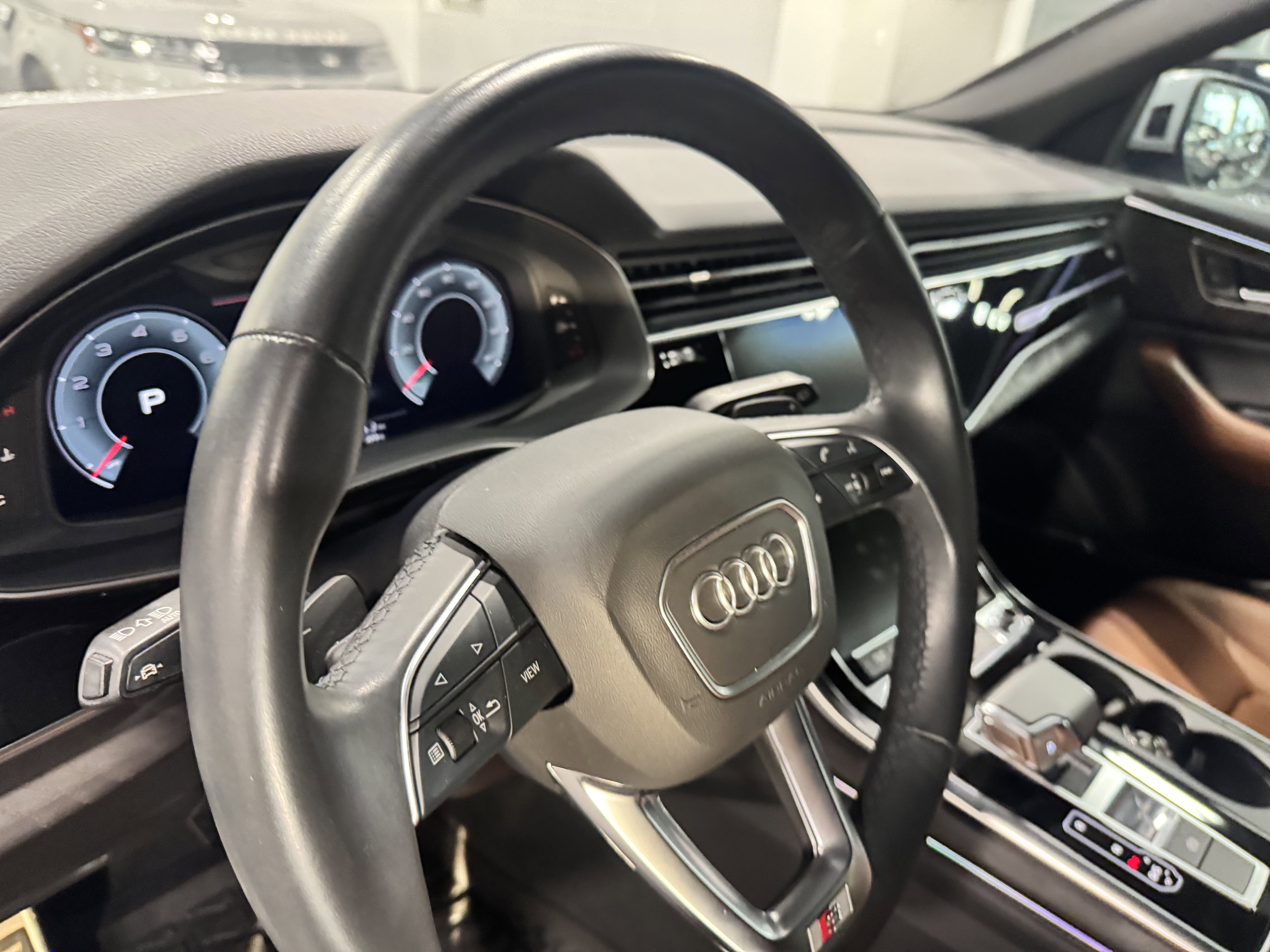 Used 2022 Audi Q8 Premium Plus w/ Premium Plus Package image 25