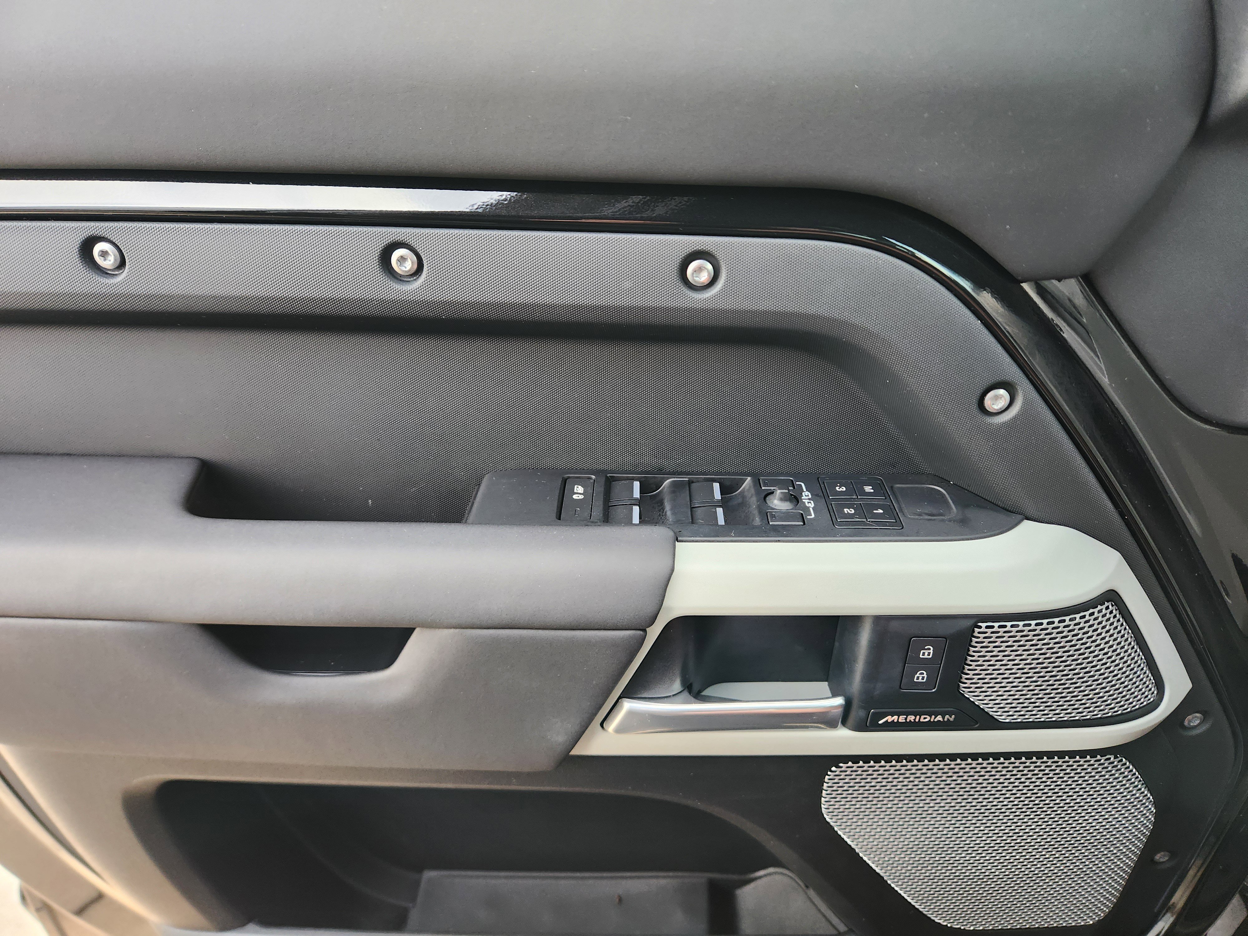 Certified 2024 Land Rover Defender 130 S image 21