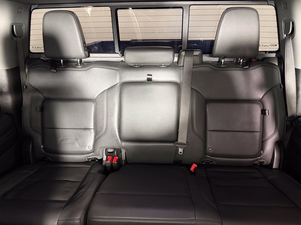 Used 2024 GMC Sierra 1500 SLT w/ SLT Premium Plus Package AWD/4WD image 19