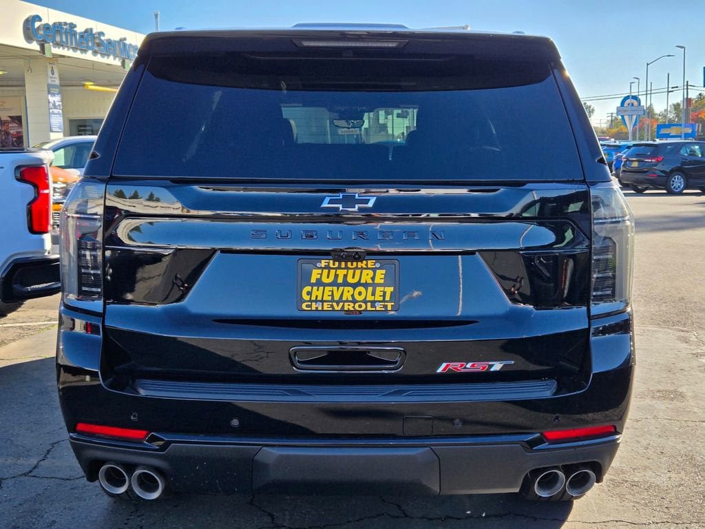 New 2026 Chevrolet Suburban RST image 3
