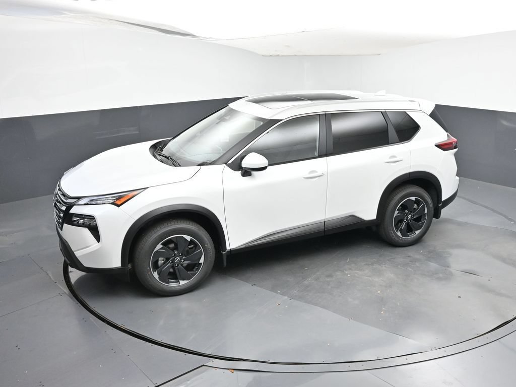 Used 2026 Nissan Rogue SV w/ SV Premium Package AWD/4WD image 18