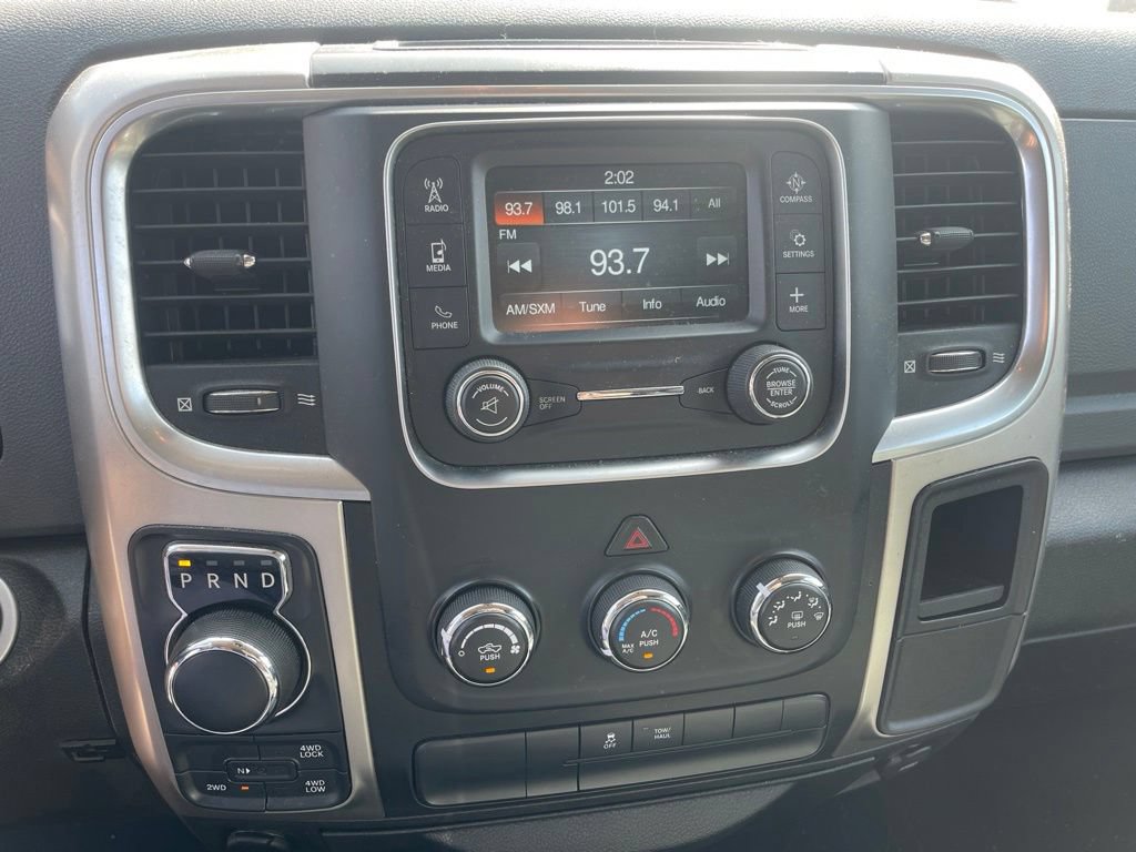 Used 2020 RAM 1500 Classic SLT AWD/4WD image 16