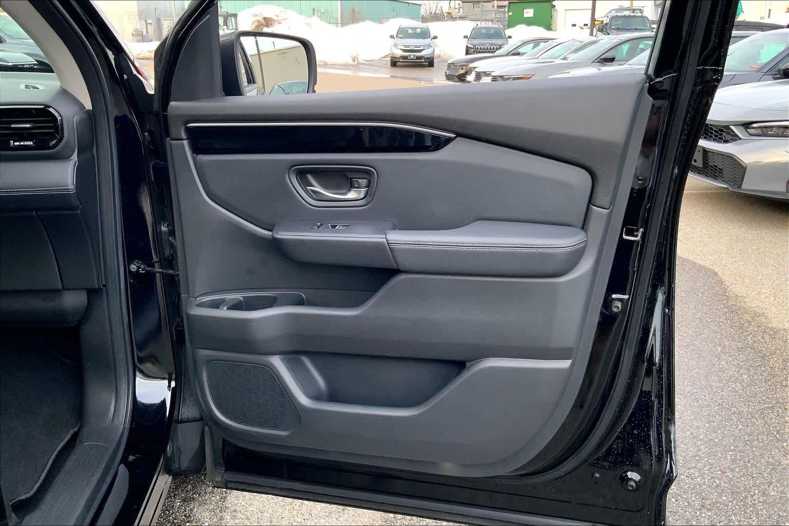 Used 2023 Honda Pilot Touring image 23
