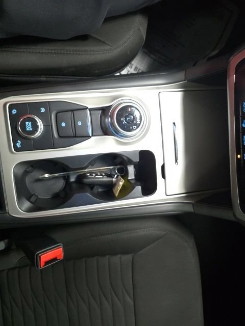 Used 2021 Ford Explorer XLT AWD/4WD image 16