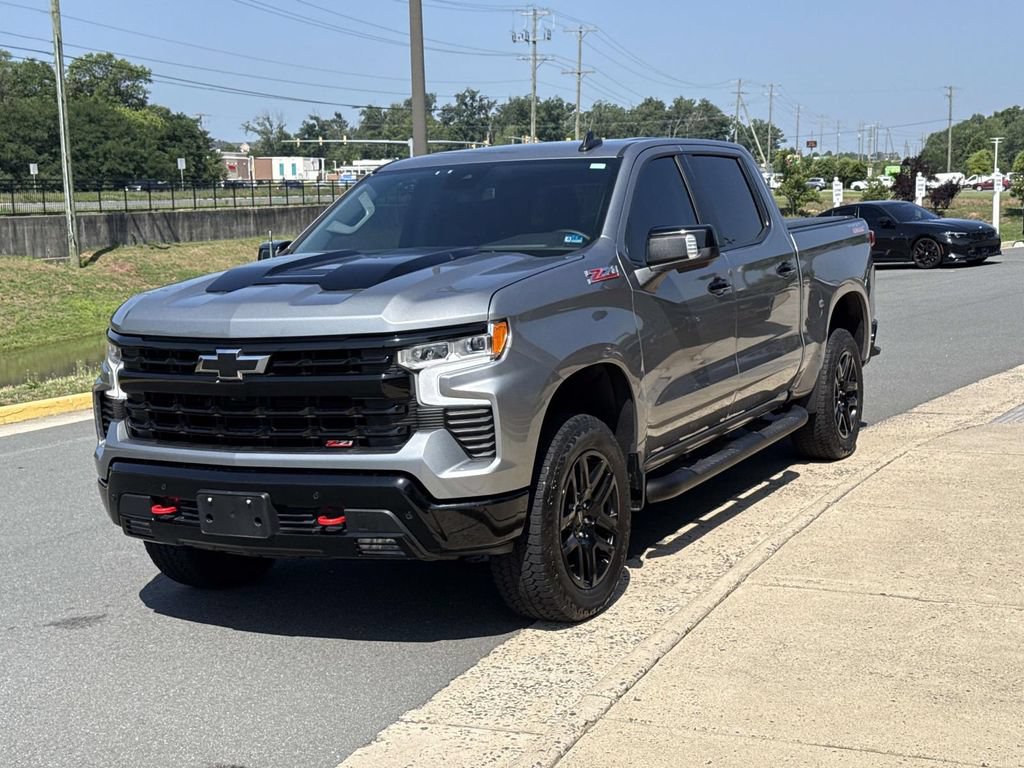 Used 2024 Chevrolet Silverado 1500 LT Trail Boss w/ LT Trail Boss Premium Package AWD/4WD image 21