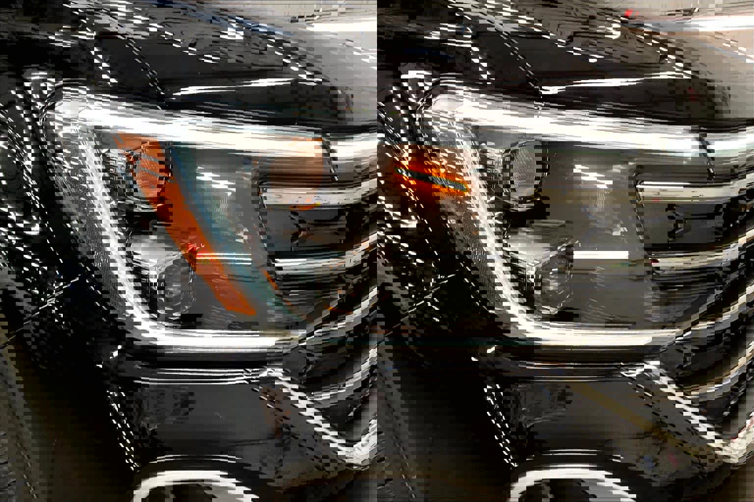 Used 2025 Volkswagen Atlas SE w/ Black Wheel Package image 29