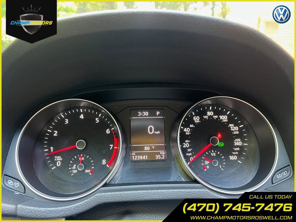 Used 2018 Volkswagen Passat 2.0T S image 19