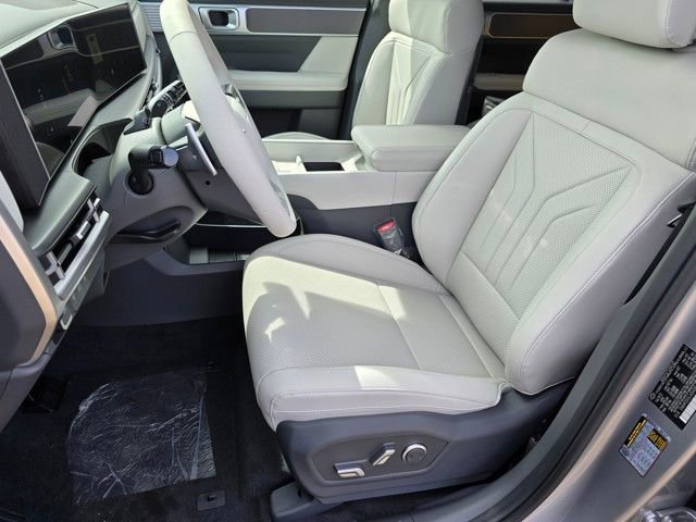 Certified 2025 Hyundai Santa Fe SEL image 23