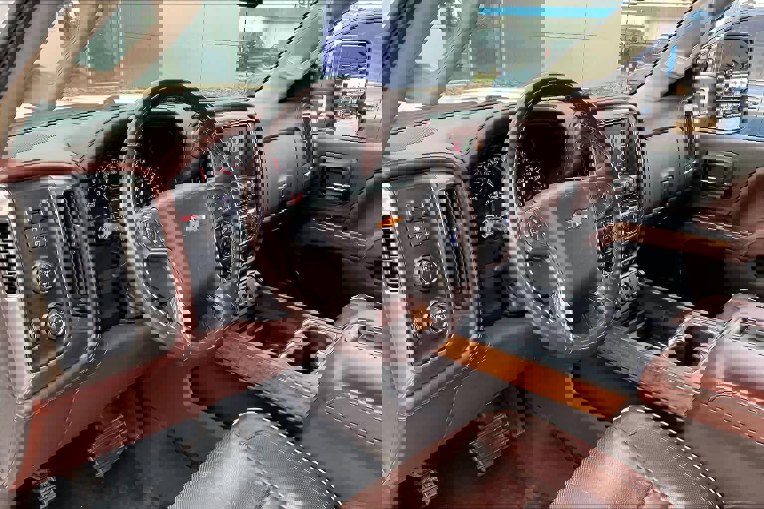 Used 2015 Chevrolet Silverado 2500 High Country w/ Duramax Plus Package AWD/4WD image 18