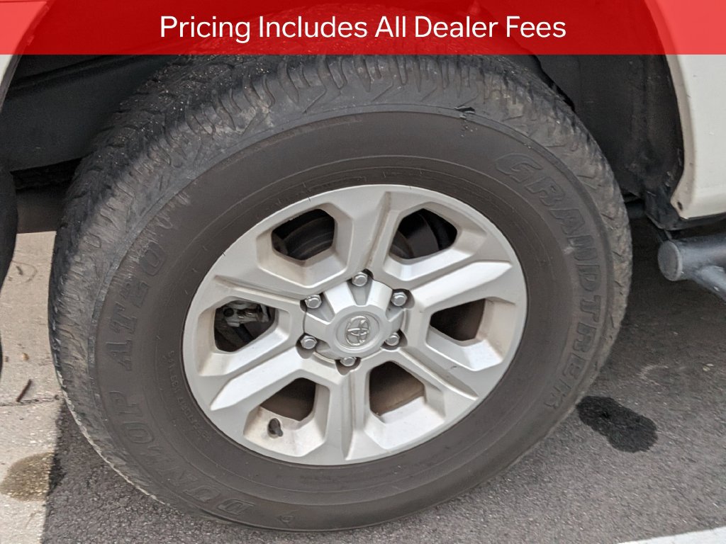 Used 2023 Toyota 4Runner SR5 Premium w/ Moonroof Package RWD image 9