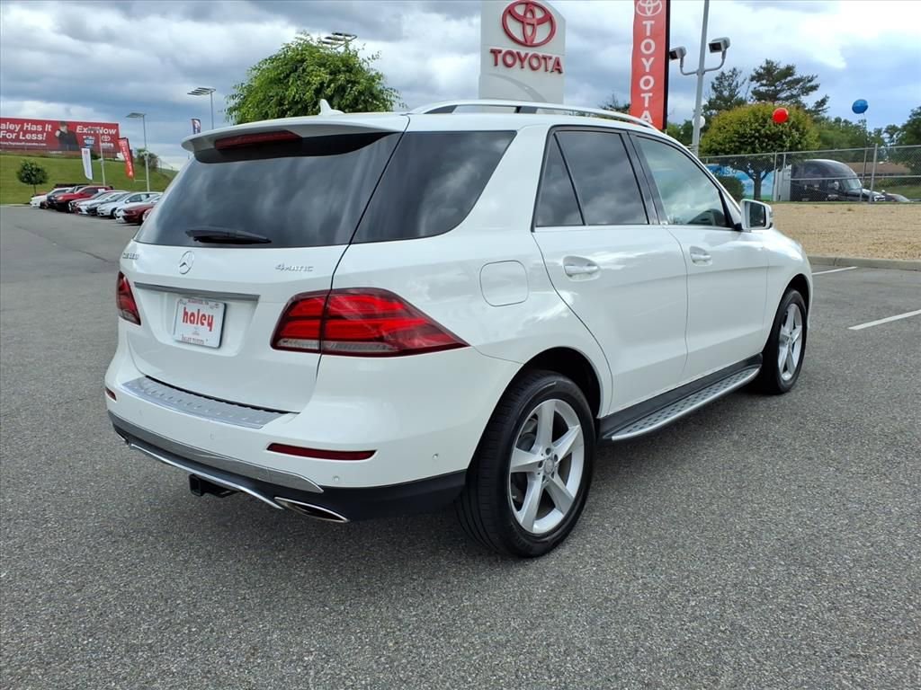 Used 2017 Mercedes-Benz GLE 350 4MATIC image 4