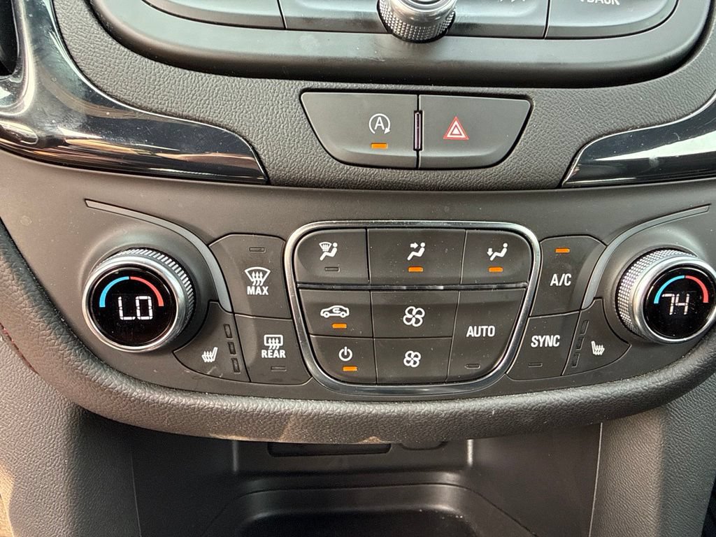 Used 2024 Chevrolet Equinox RS w/ RS Leather Package AWD/4WD image 31