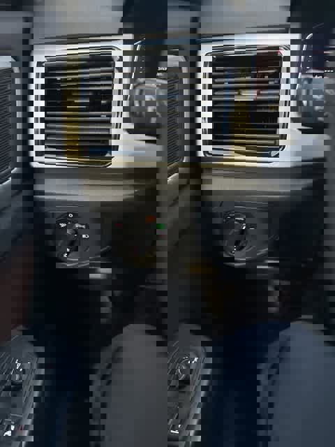 Certified 2023 Volkswagen Atlas SE w/ Panoramic Sunroof Package image 17