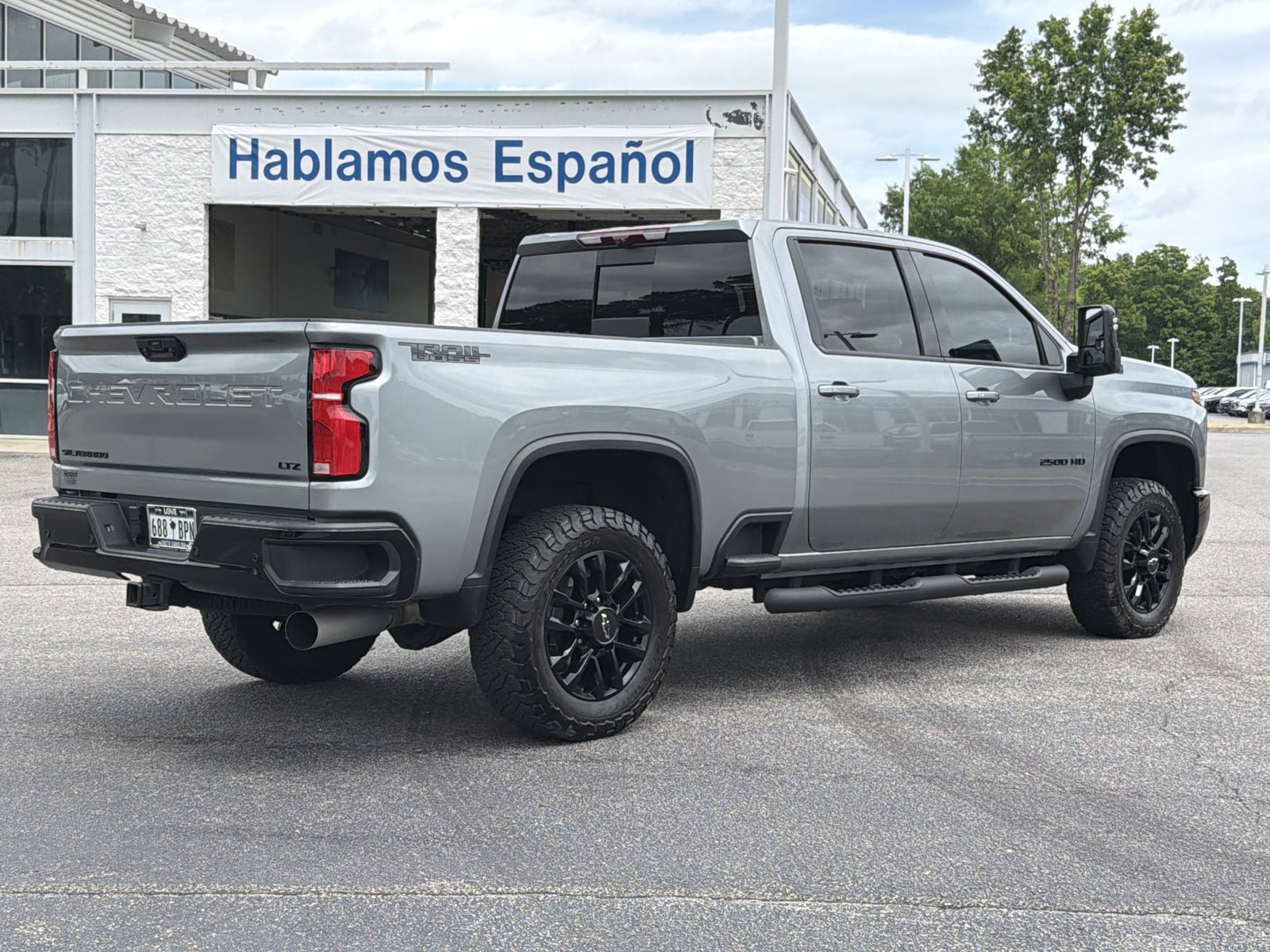 Used 2025 Chevrolet Silverado 2500 LTZ w/ LTZ Plus Package AWD/4WD image 11