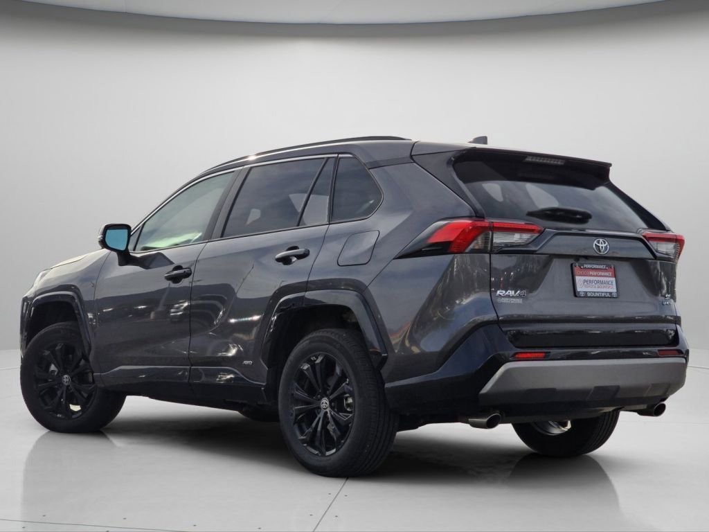 Used 2025 Toyota RAV4 SE w/ Convenience Package AWD/4WD image 22