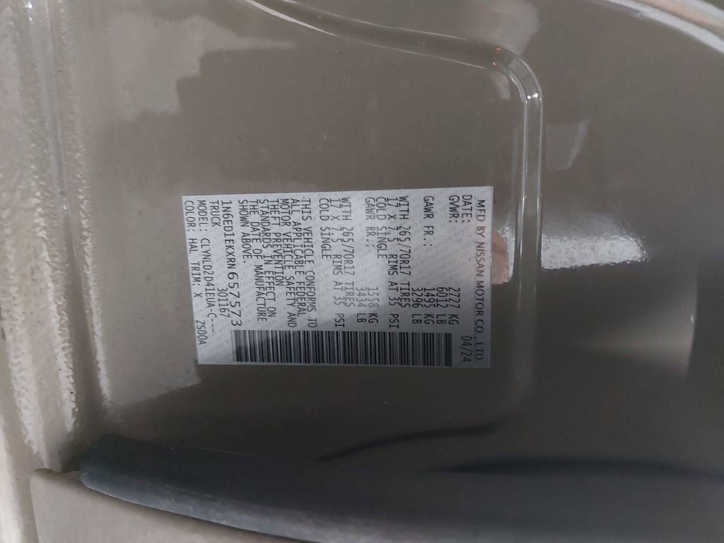 Used 2024 Nissan Frontier PRO-4X w/ Pro Convenience Package image 35