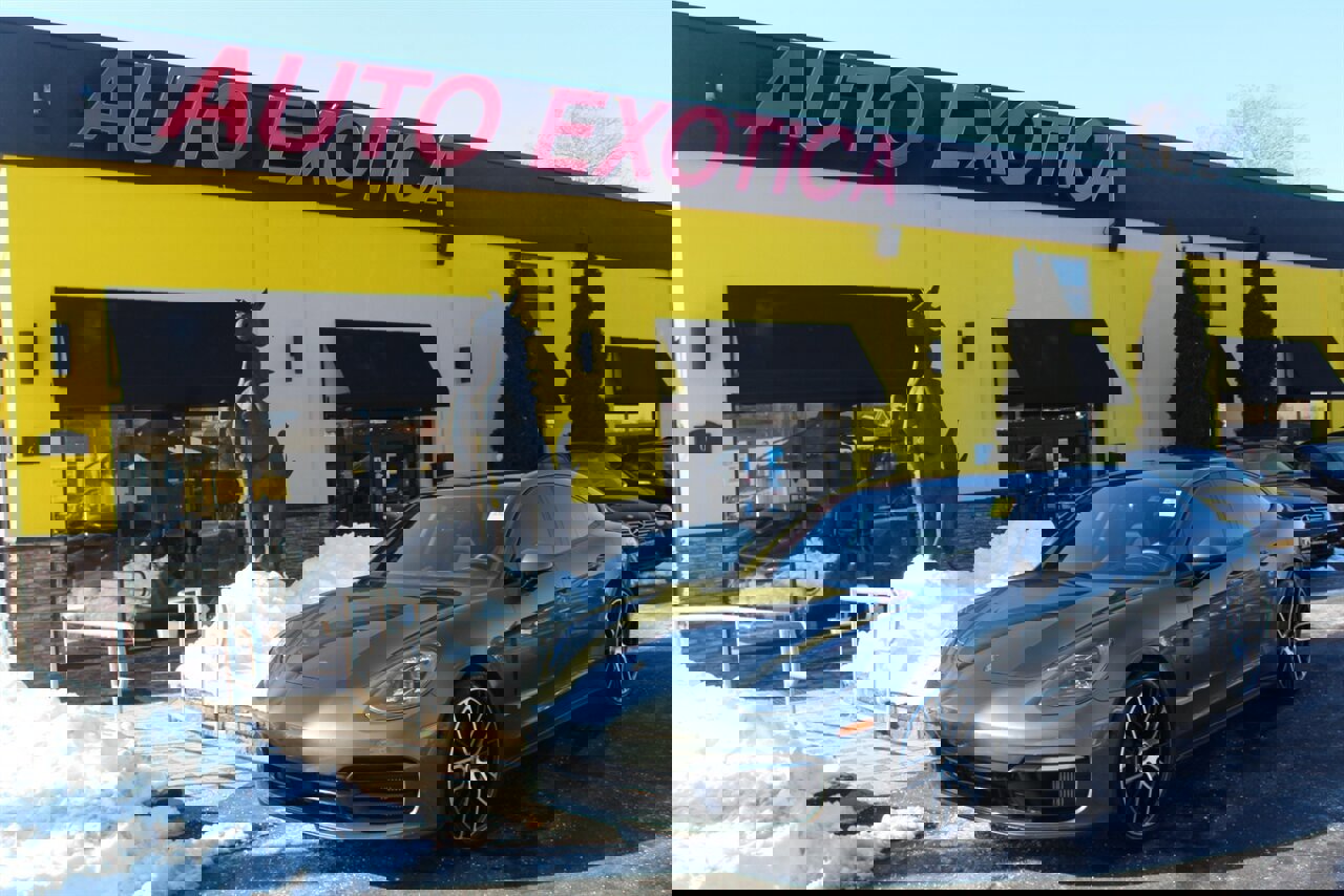 Used 2022 Porsche Panamera 4 image 1