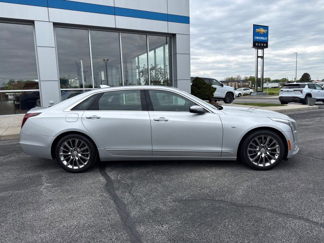 Used 2018 Cadillac CT6 Luxury AWD/4WD image 2