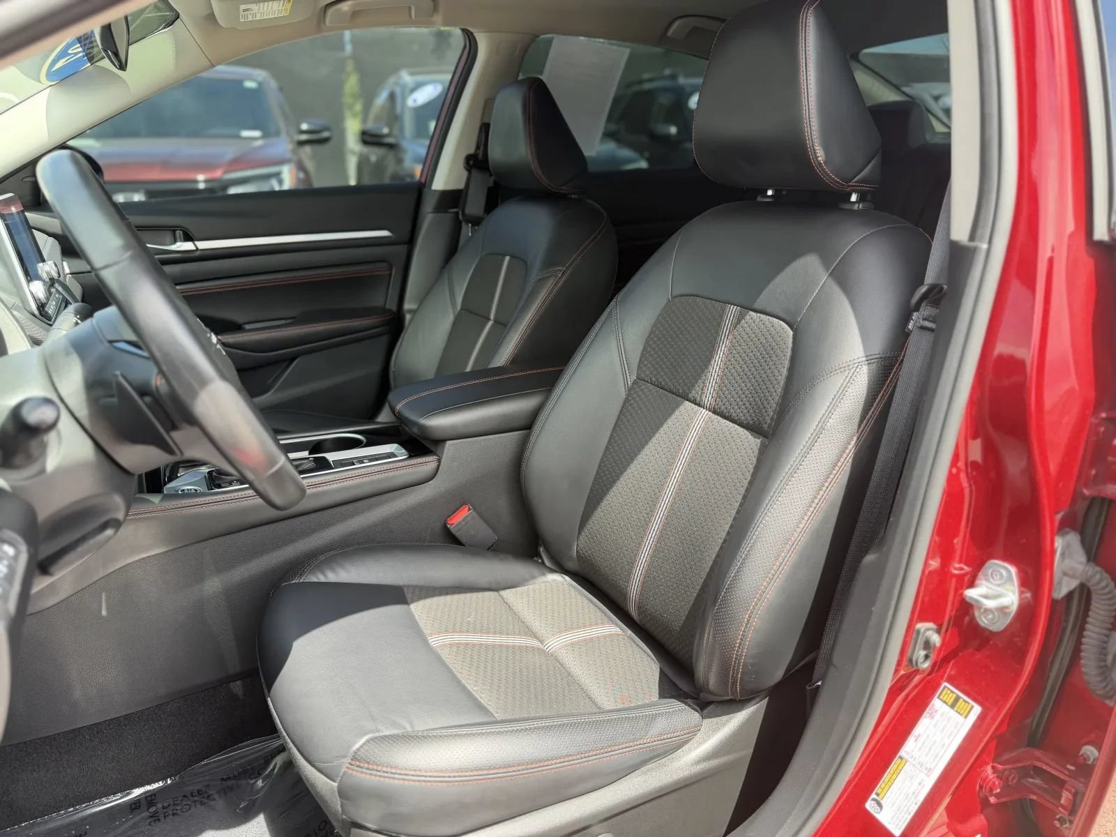 Used 2023 Nissan Altima 2.5 SR AWD/4WD image 15