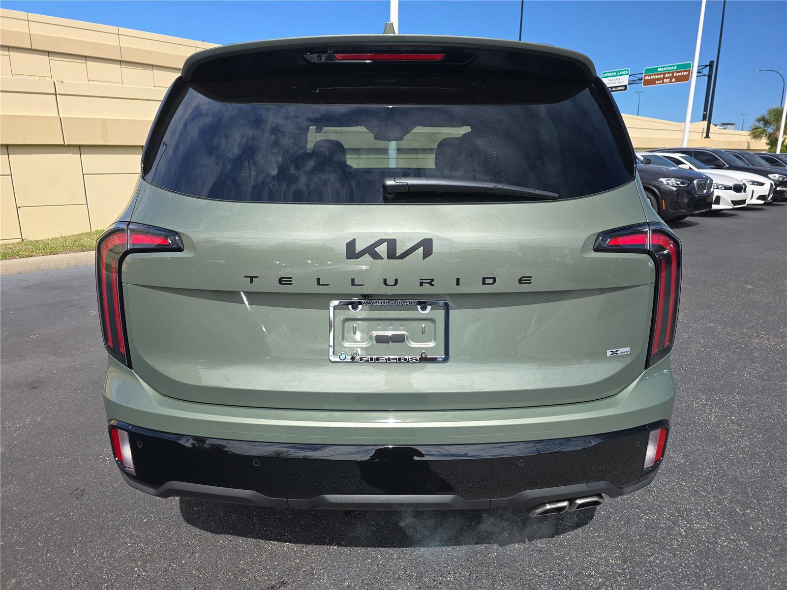 Used 2025 Kia Telluride SX Prestige X-Pro image 4