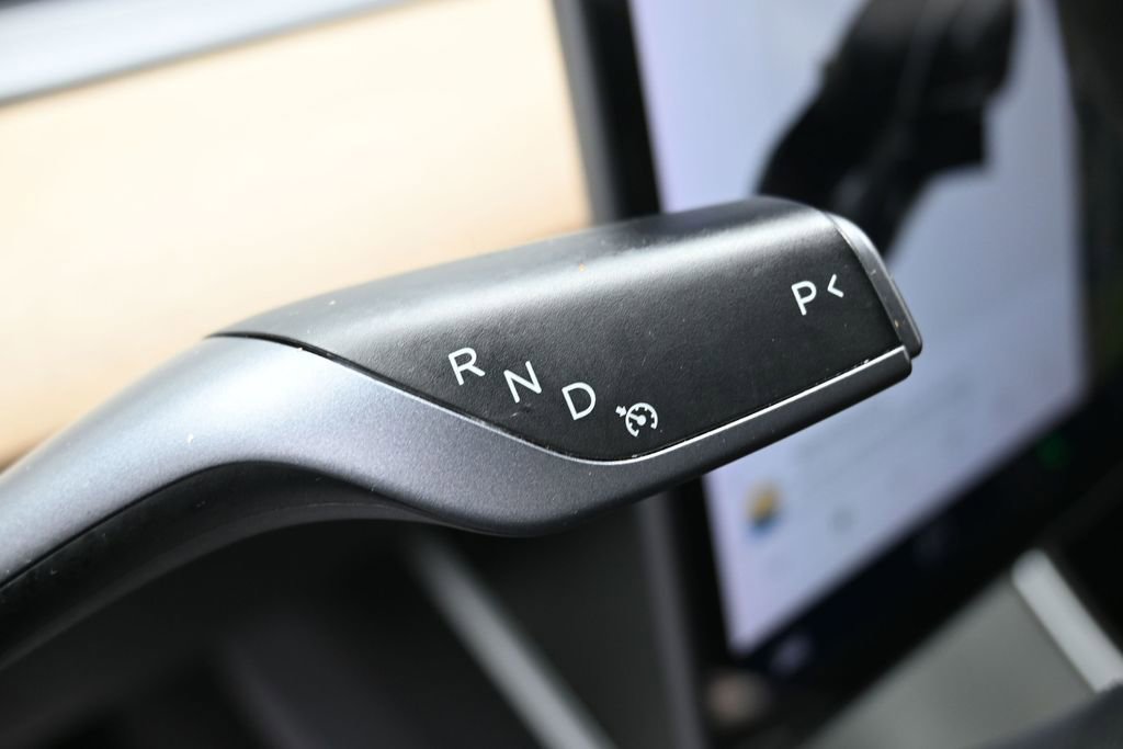 Used 2018 Tesla Model 3 Long Range image 18