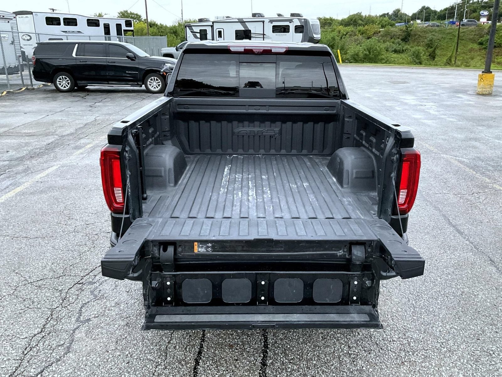 Certified 2024 GMC Sierra 1500 AT4 w/ Technology Package AWD/4WD image 21