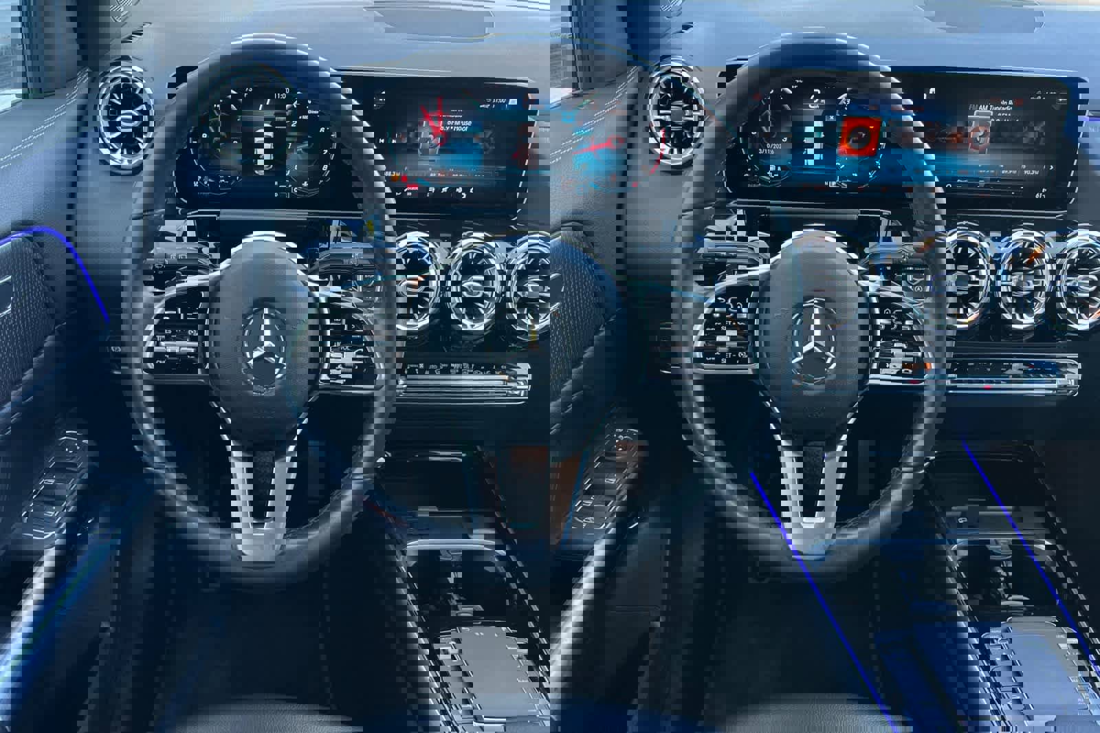 Used 2021 Mercedes-Benz GLA 250 4MATIC image 14