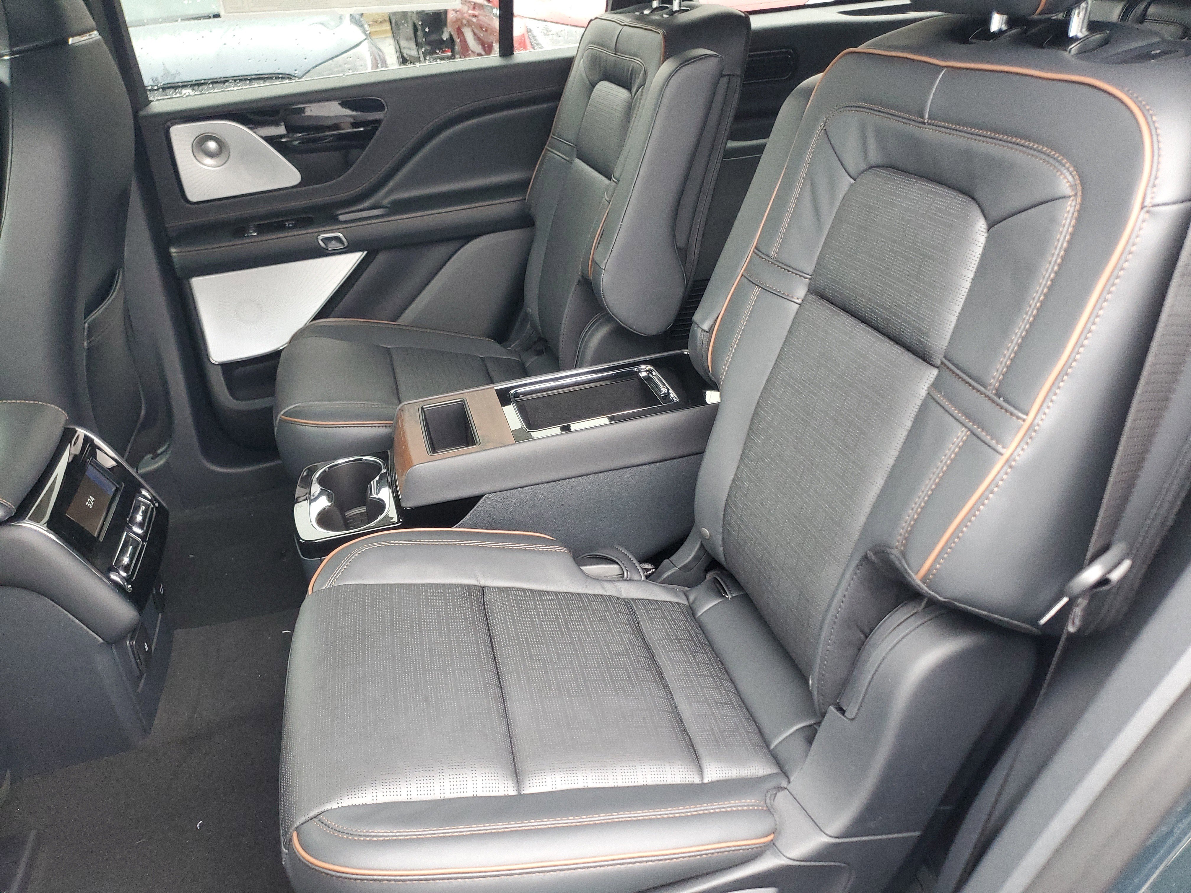 New 2026 Lincoln Aviator Black Label image 26